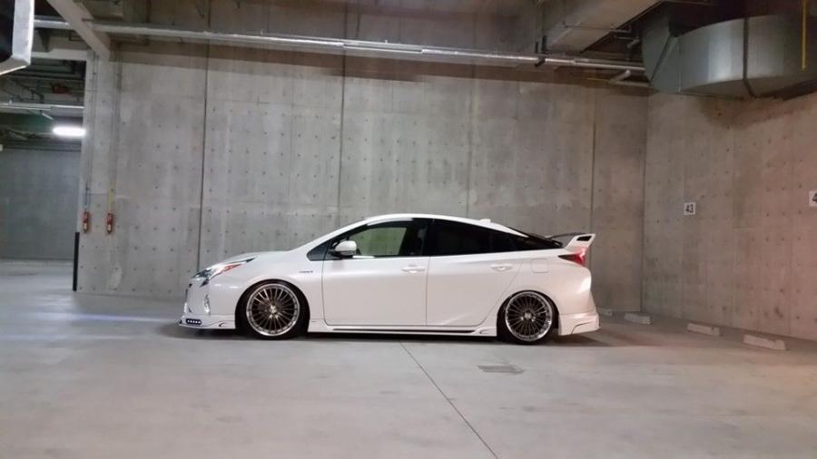  Toyota Prius by Rowen 2016 года  (фото 26 из 27)